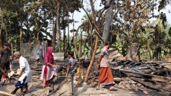 আগুনে পুড়ল আয়ের উৎস, নিভল বেঁচে থাকার আলো
