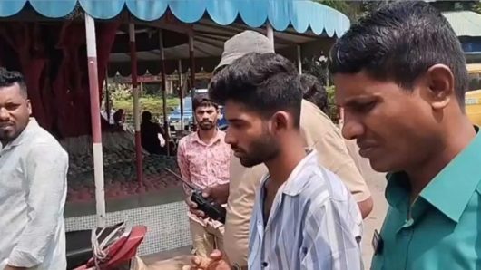 বরিশালে ব্যবসায়ীকে খেলনা পিস্তলের ছবি পাঠিয়ে চাঁদা দাবি, যুবক গ্রেপ্তার