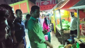 পিরোজপুরে বাস কাউন্টার-তরমুজের দোকানে ইউএনওর অভিযান