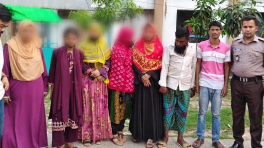 বরিশালে আবাসিক হোটেলে অভিযান: নারী-পুরুষসহ ৭ জন গ্রেপ্তার