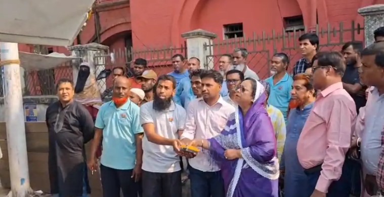 বরিশাল সিটিতে যোগ হলো অটোমেটিক গার্বেজ ডাম্প ট্রাক
