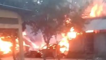 জমি লিখে না দেওয়ায় মায়ের ঘরে আগুন দিলো ছেলে