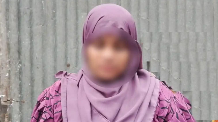 বিয়ের দাবিতে অনশনে ৫ সন্তানের জননী, যুবক পলাতক