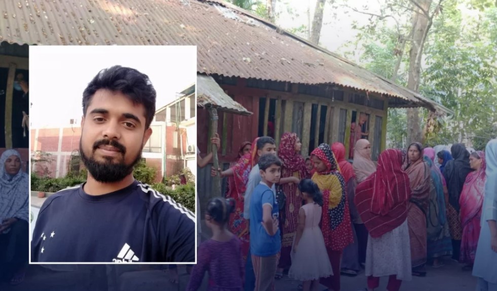 বরিশালে সাপে কাটা যুবকের মরদেহে দিনভর ঝাড়ফুঁক