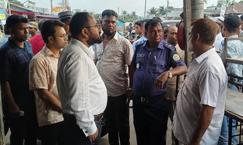 আমতলীতে ১৪০০ লিটার অবৈধ জ্বালানি তেল জব্দ