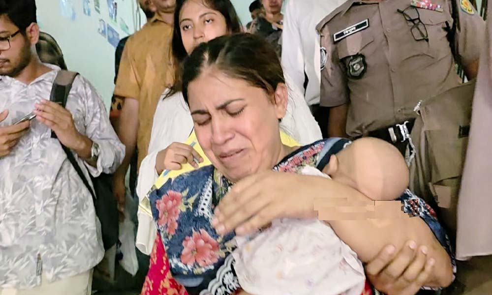 দেড় মাসের সন্তান নিয়ে কারাগারে যুবলীগ নেত্রী