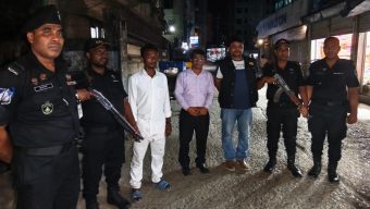 স্মার্টফোনে জুয়া খেলায় যুবকের জেল