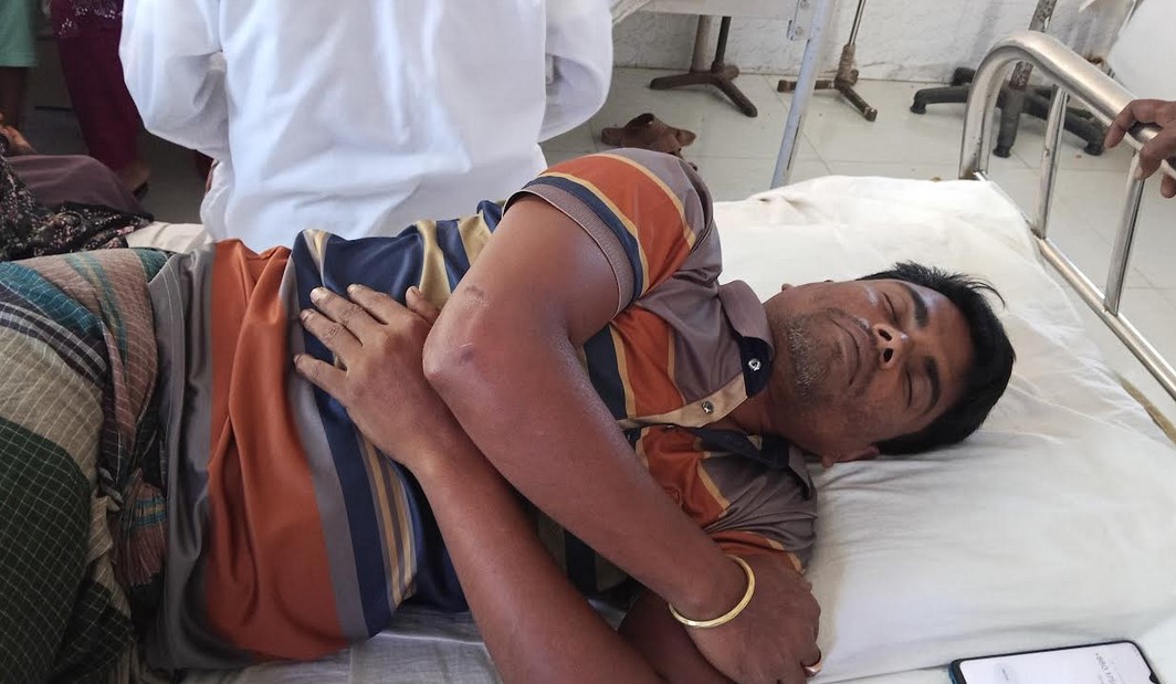 হারতায় জমি বিরোধে অতর্কিত হামলা, শিক্ষার্থীসহ আহত-৩
