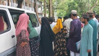 লালমোহনে পরীক্ষার্থীদের ওপর বখাটেদের হামলা