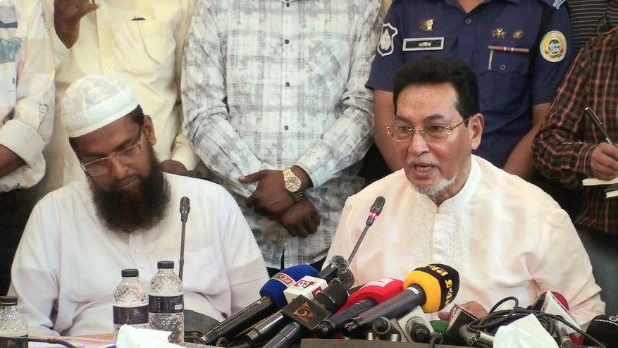 এলাকার উন্নয়নে স্থানীয় প্রশাসনকে আন্তরিক হতে হবে: চিফ হুইপ
