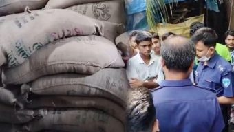 জামায়াত নেতার বাড়ি থেকে ৯৯ বস্তা সরকারি চাল জব্দ