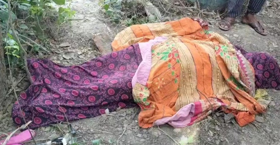 কলাপাড়ায় দুই সন্তানের জননীর রহস্যজনক মৃত্যু 