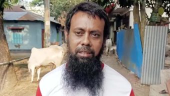 অস্ত্র ঠেকিয়ে ব্যবসায়ীর গরু ছিনতাই