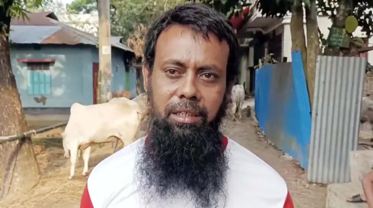 অস্ত্র ঠেকিয়ে ব্যবসায়ীর গরু ছিনতাই