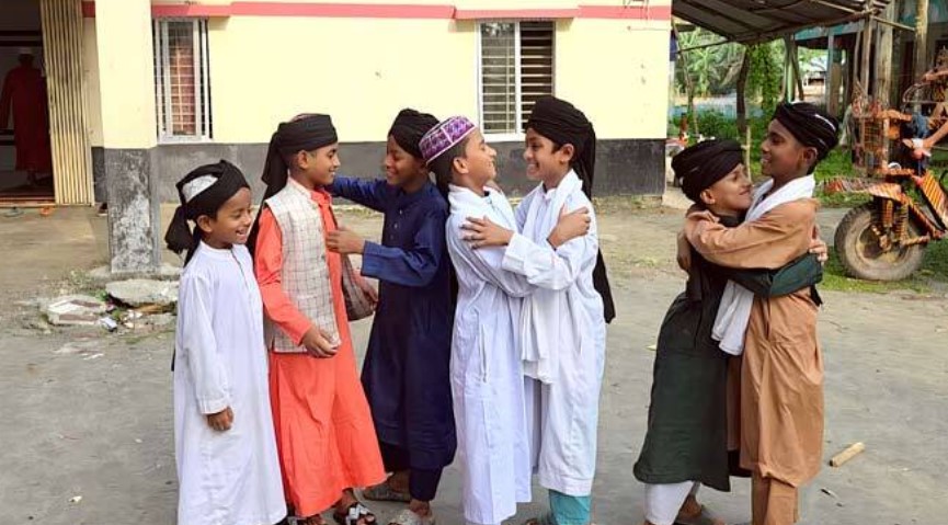 পটুয়াখালীর ৩৫ গ্রামে ঈদুল আজহা উদযাপন