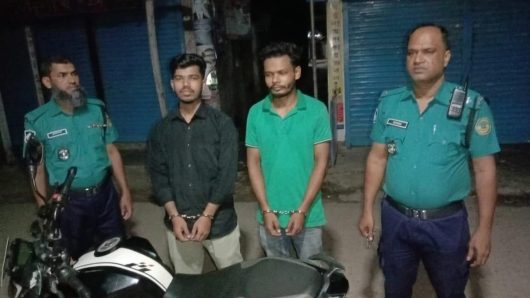 সাহেবের হাটে ওয়ার্কশপের আড়ালে মাদকের কারবার: ইয়াবাসহ ২ জন গ্রেফতার, ১৪ দিনের সাজা