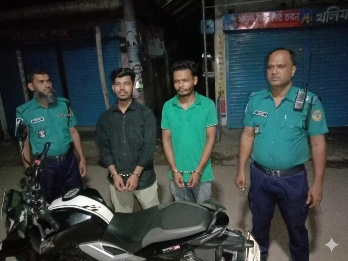 সাহেবের হাটে ওয়ার্কশপের আড়ালে মাদকের কারবার: ইয়াবাসহ ২ জন গ্রেফতার, ১৪ দিনের সাজা